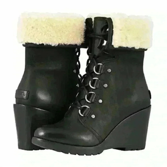 Sorel Black Leather Boots with Cream Fur - Picture 11 of 15